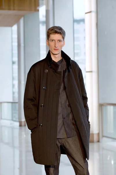 Look 9